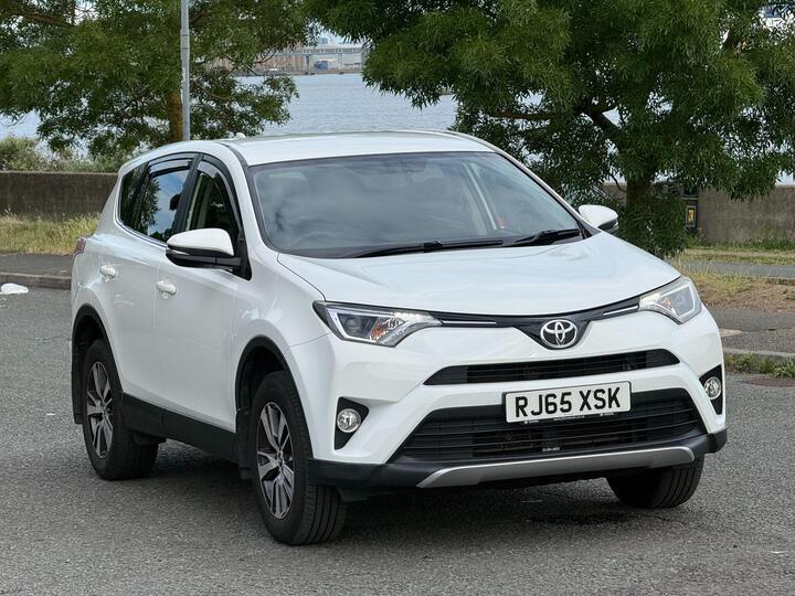 Toyota RAV4 2.0 D-4D Business Edition Euro 6 (s/s) 5dr