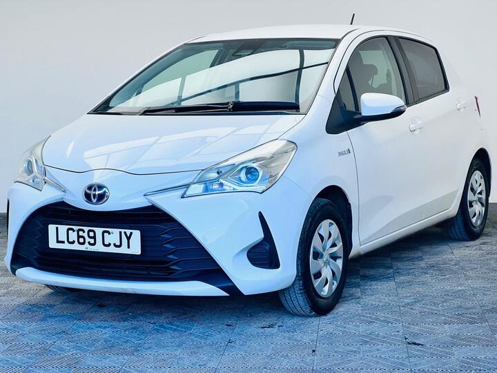 Toyota Yaris 1.5 VVT-h Active E-CVT Euro 6 5dr