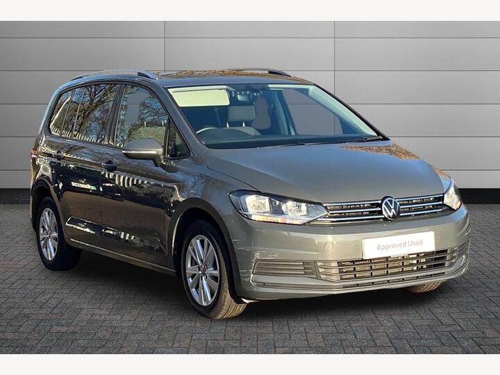 Volkswagen Touran 1.5 TSI EVO SE Family DSG Euro 6 (s/s) 5dr Volkswagen Touran 1.5 TSI EVO SE Family DSG Euro 6 (s/s) 5dr