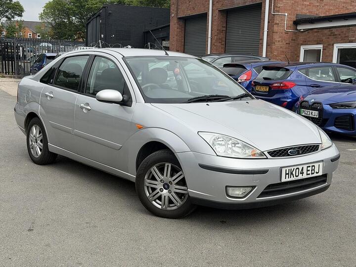 Ford Focus 1.6i 16v Ghia 4dr