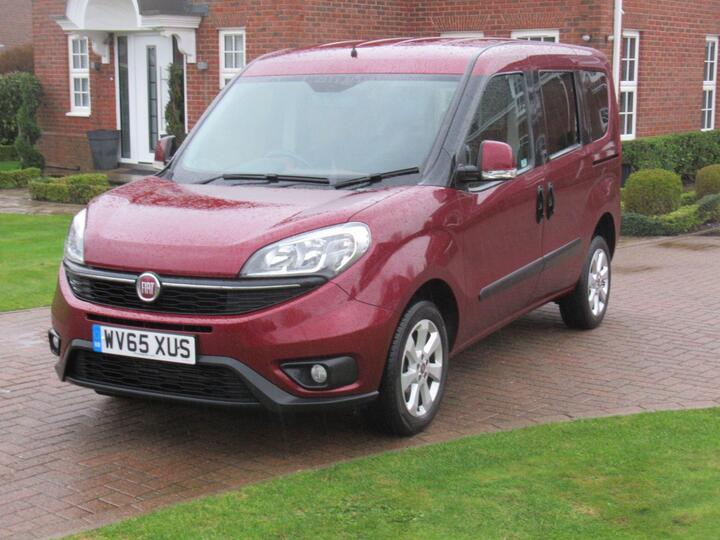 Fiat Doblo 1.6 MultiJet Lounge Euro 6 5dr