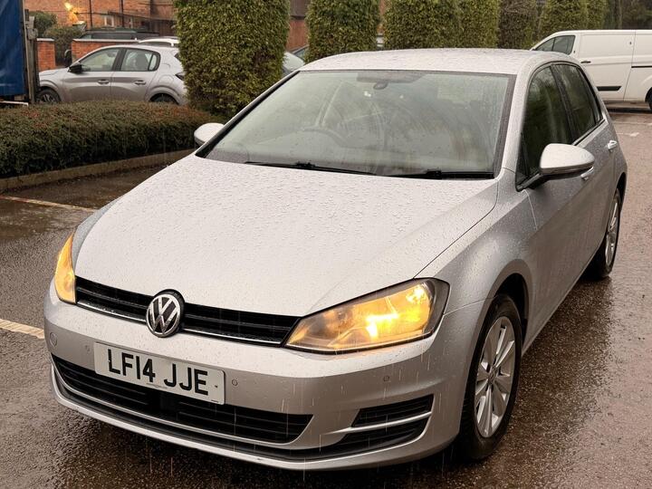 Volkswagen Golf 1.6 TDI BlueMotion Tech SE Euro 5 (s/s) 5dr