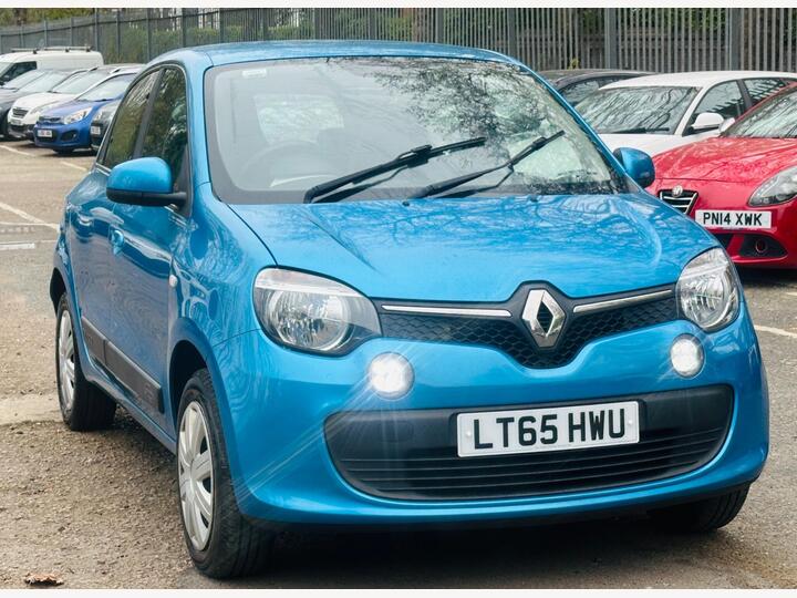 Renault Twingo 1.0 SCe Play Euro 6 5dr Renault Twingo 1.0 SCe Play Euro 6 5dr