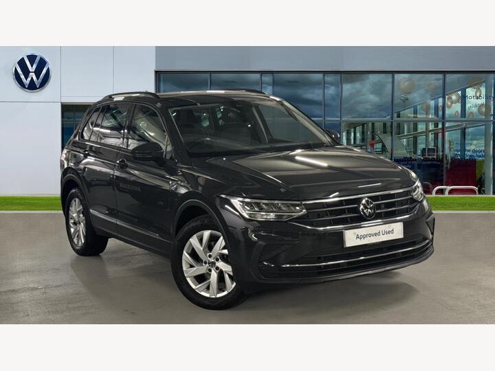 Volkswagen Tiguan 1.5 TSI Life DSG Euro 6 (s/s) 5dr Volkswagen Tiguan 1.5 TSI Life DSG Euro 6 (s/s) 5dr