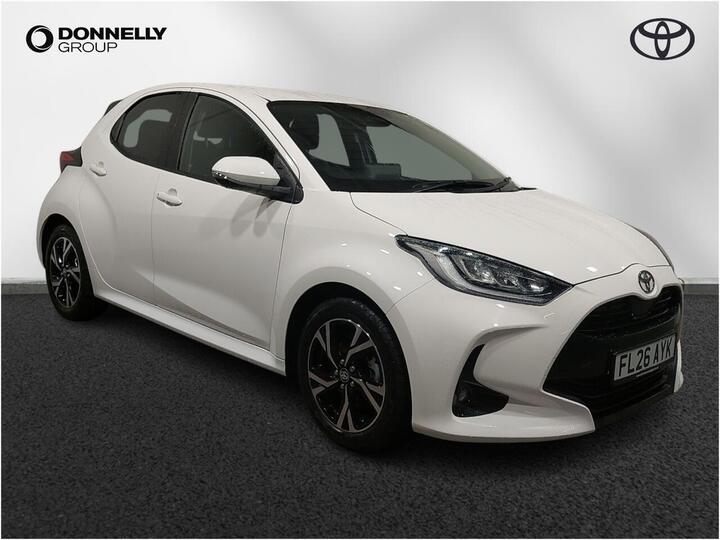 Toyota Yaris 1.5 VVT-h Design E-CVT Euro 6 (s/s) 5dr