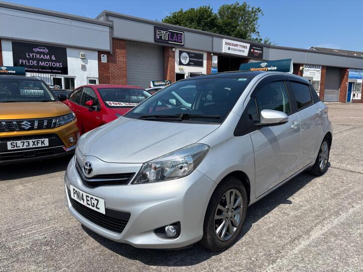 Toyota Yaris 1.33 Dual VVT-i Icon Plus Euro 5 5dr