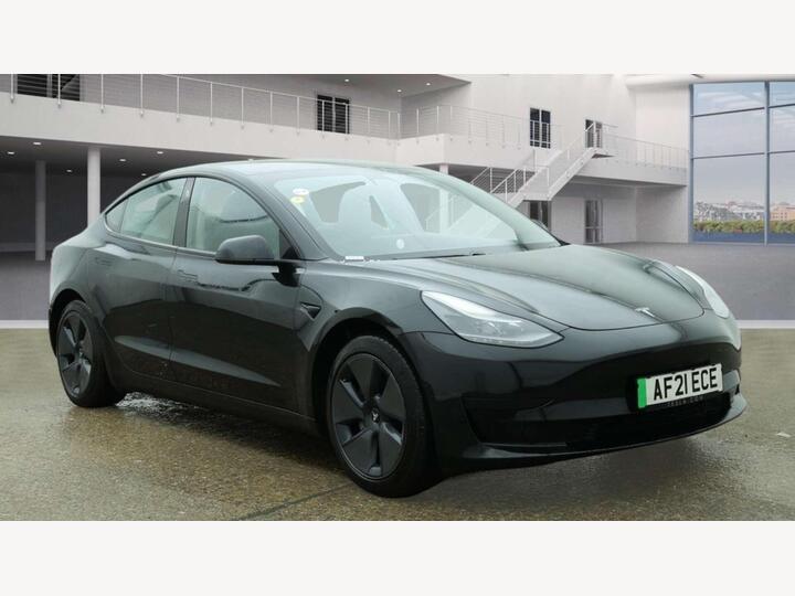Tesla MODEL 3 Standard Range Plus Auto RWD 4dr