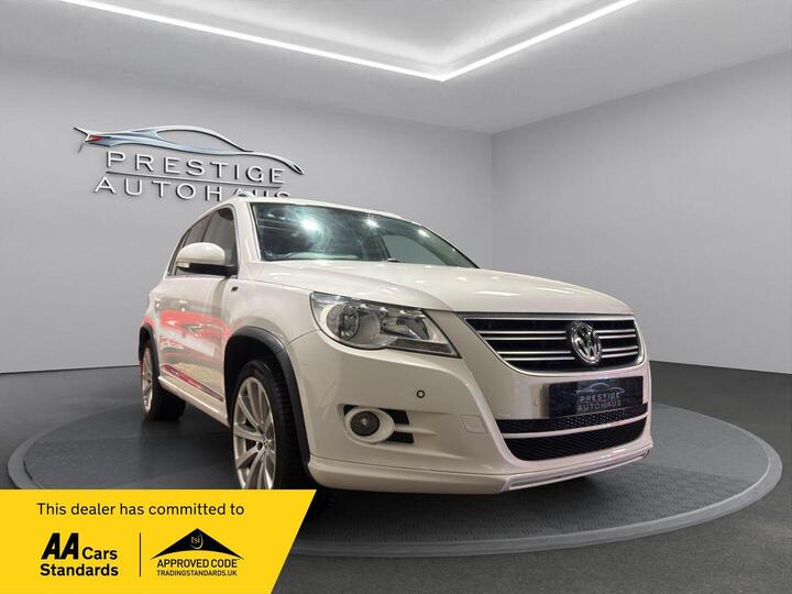 Volkswagen Tiguan 2.0 TDI R-Line 4WD Euro 5 5dr