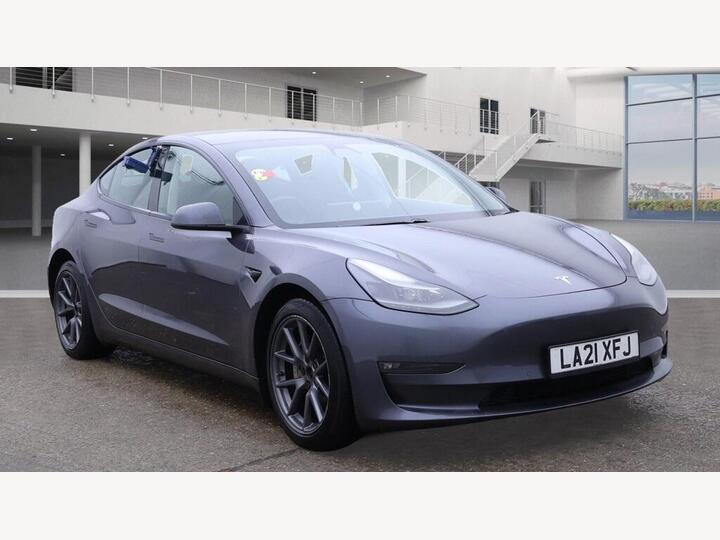 Tesla Model 3 (Dual Motor) Long Range Auto 4WDE 4dr Tesla Model 3 (Dual Motor) Long Range Auto 4WDE 4dr