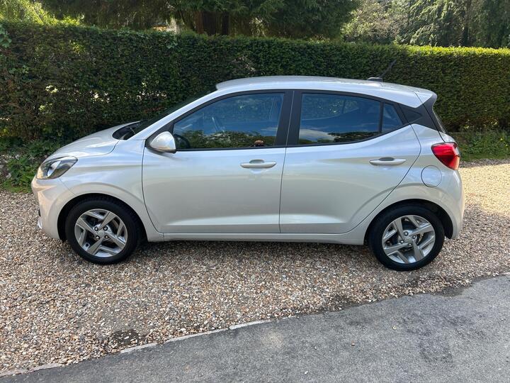 Hyundai I10 1.0 SE Connect Auto Euro 6 (s/s) 5dr Hyundai I10 1.0 SE Connect Auto Euro 6 (s/s) 5dr
