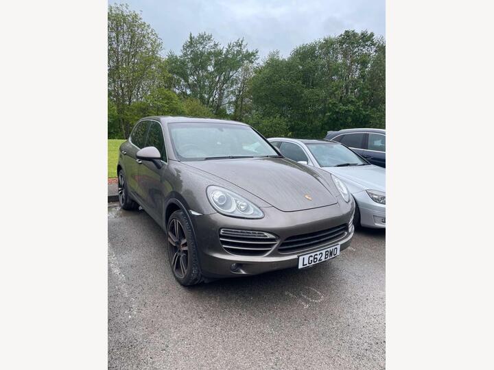 Porsche CAYENNE 3.0 TD V6 Tiptronic 4WD Euro 5 (s/s) 5dr Porsche CAYENNE 3.0 TD V6 Tiptronic 4WD Euro 5 (s/s) 5dr