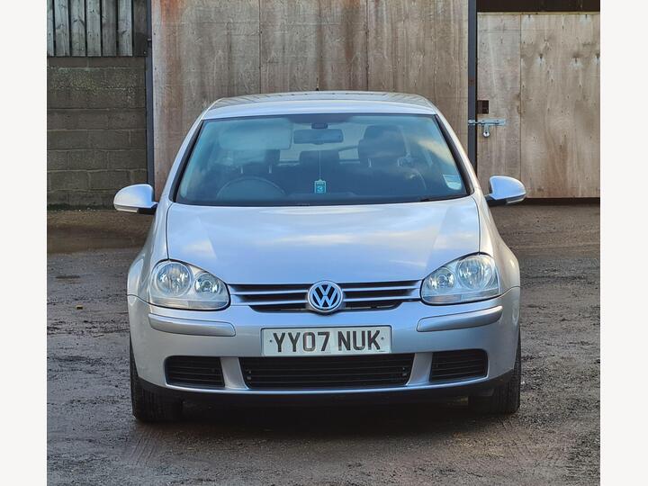 Volkswagen Golf 1.6 FSI Match 5dr