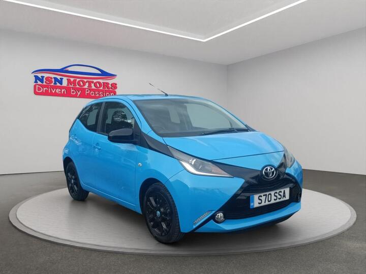 Toyota AYGO 1.0 VVT-i X-cite X-shift Euro 6 5dr Toyota AYGO 1.0 VVT-i X-cite X-shift Euro 6 5dr