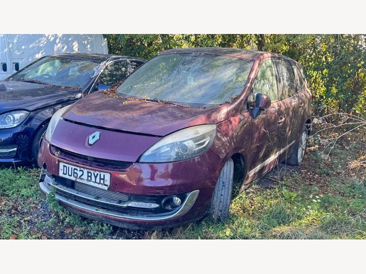 Renault Grand Scenic 1.5 DCi Dynamique TomTom Euro 5 (s/s) 5dr