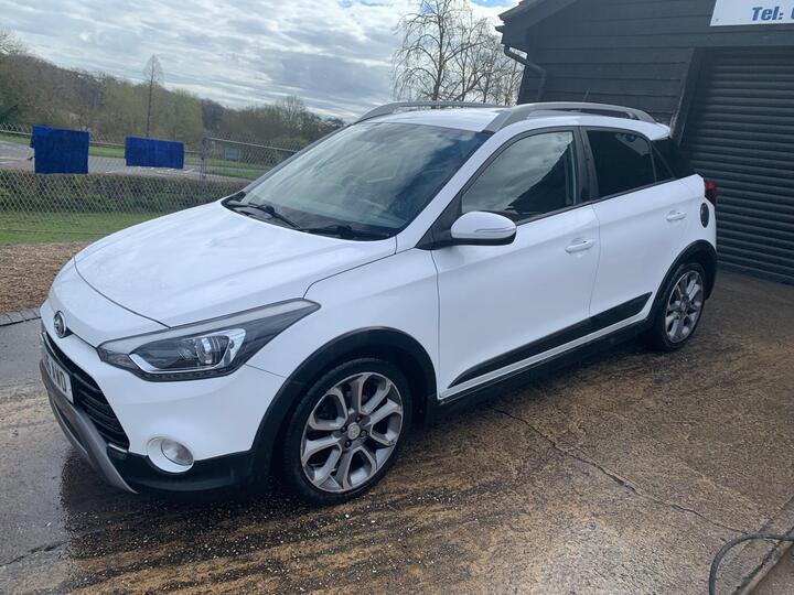 Hyundai I20 1.0 T-GDi Active Euro 6 (s/s) 5dr Hyundai I20 1.0 T-GDi Active Euro 6 (s/s) 5dr