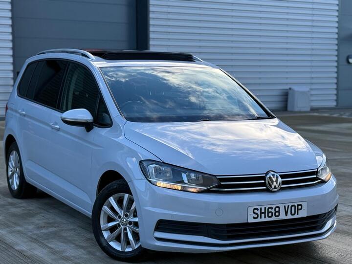 Volkswagen Touran 1.6 TDI SE Family Euro 6 (s/s) 5dr Volkswagen Touran 1.6 TDI SE Family Euro 6 (s/s) 5dr