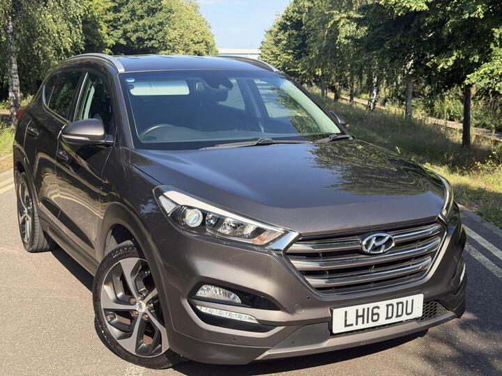 Hyundai TUCSON 2.0 CRDi Premium Auto 4WD Euro 6 5dr