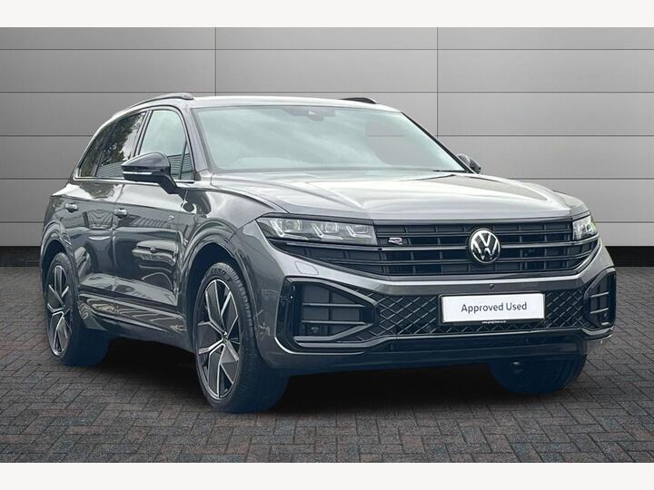 Volkswagen Touareg 3.0 TDI V6 Black Edition Tiptronic 4Motion Euro 6 (s/s) 5dr Volkswagen Touareg 3.0 TDI V6 Black Edition Tiptronic 4Motion Euro 6 (s/s) 5dr