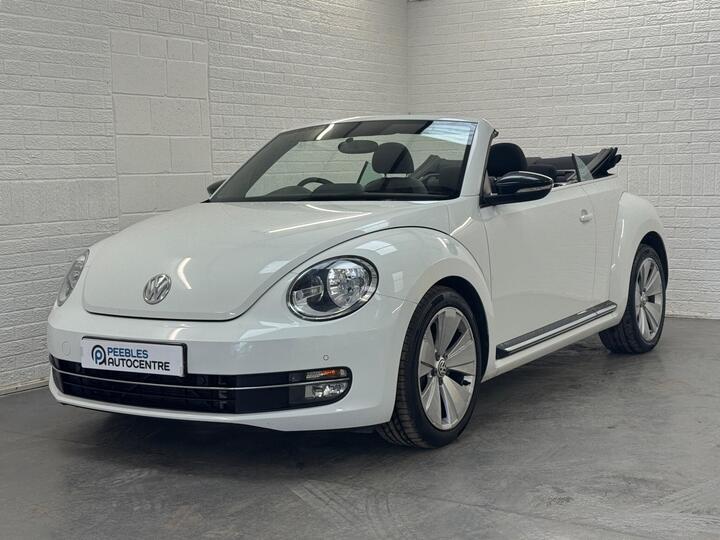 Volkswagen Beetle 2.0 TDI Sport Cabriolet Euro 5 2dr Volkswagen Beetle 2.0 TDI Sport Cabriolet Euro 5 2dr