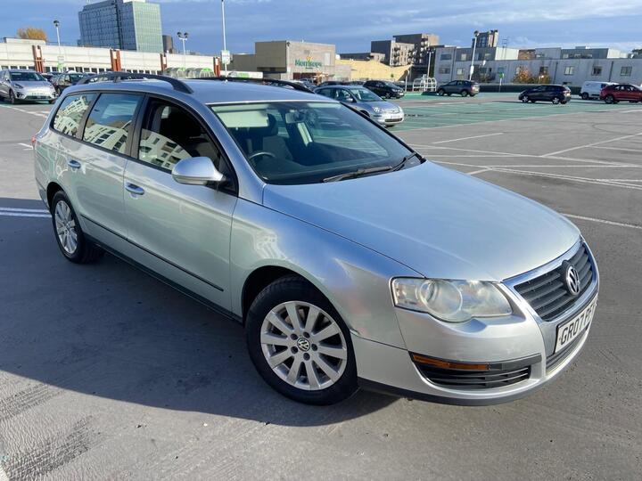 Volkswagen Passat 2.0 TDI S DSG Euro 4 5dr Volkswagen Passat 2.0 TDI S DSG Euro 4 5dr
