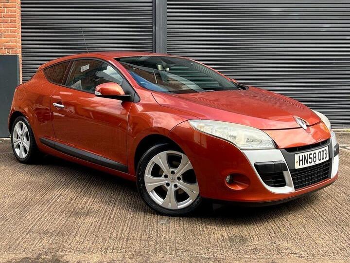 Renault Megane 1.6 16V Dynamique TomTom Euro 5 3dr