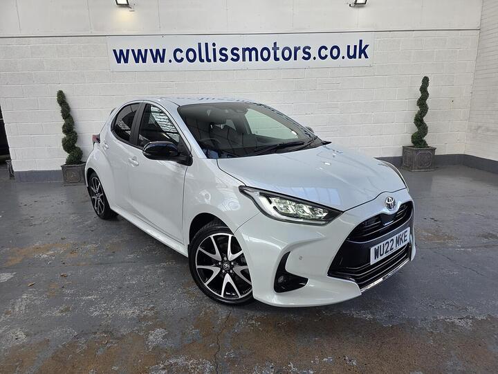 Toyota Yaris 1.5 VVT-h Dynamic E-CVT Euro 6 (s/s) 5dr