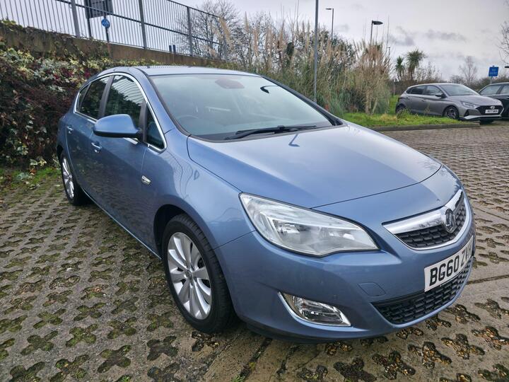 Vauxhall Astra 1.4T 16v SE Euro 5 5dr Vauxhall Astra 1.4T 16v SE Euro 5 5dr