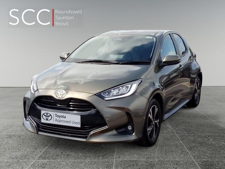 Toyota Yaris 1.5 VVT-h Design E-CVT Euro 6 (s/s) 5dr