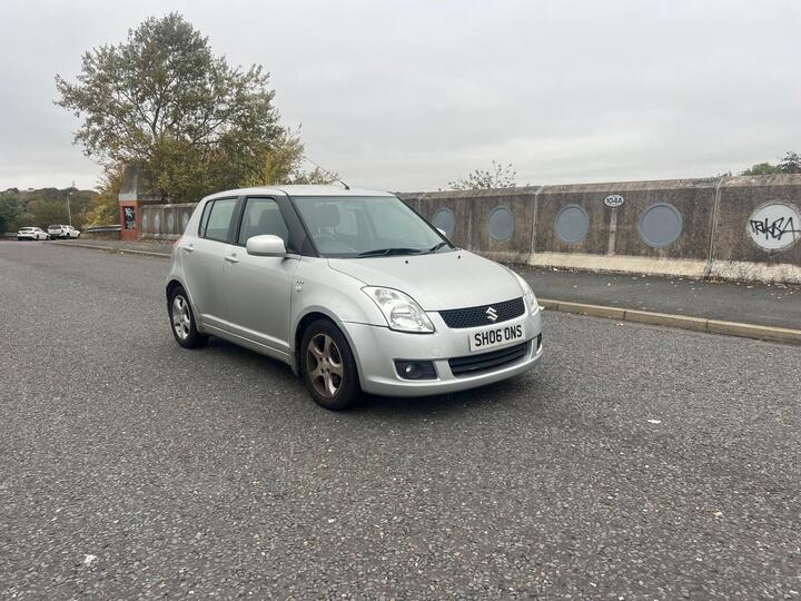Suzuki Swift 1.5 GLX 5dr