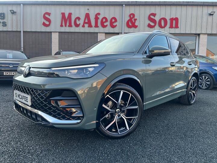 Volkswagen Tiguan 1.5 ETSI MHEV R-Line DSG Euro 6 (s/s) 5dr Volkswagen Tiguan 1.5 ETSI MHEV R-Line DSG Euro 6 (s/s) 5dr