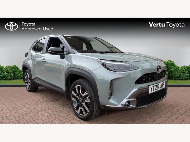 Toyota Yaris Cross 1.5 VVT-h Premiere Edition E-CVT AWD Euro 6 (s/s) 5dr