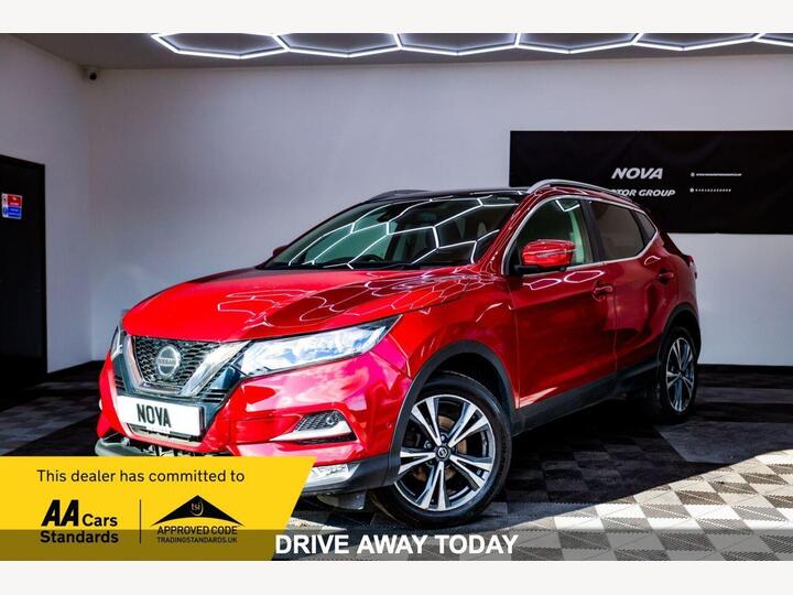 Nissan QASHQAI 1.3 DIG-T N-Connecta Euro 6 (s/s) 5dr