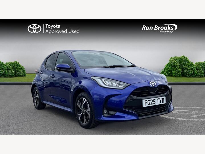 Toyota Yaris 1.5 VVT-h Design E-CVT Euro 6 (s/s) 5dr