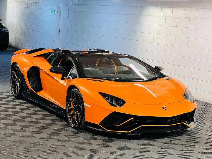 Lamborghini Aventador 6.5 V12 LP 780-4 Ultimae Roadster ISR 4WD Euro 6 2dr Lamborghini Aventador 6.5 V12 LP 780-4 Ultimae Roadster ISR 4WD Euro 6 2dr