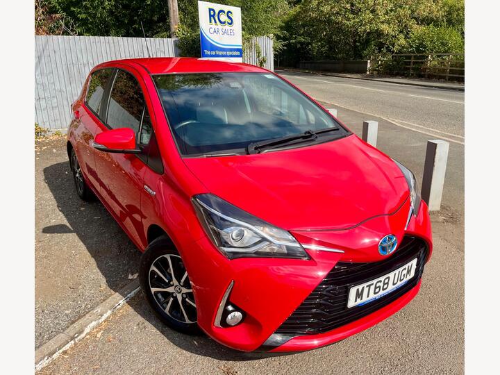 Toyota Yaris 1.5 VVT-h Icon Tech E-CVT Euro 6 (s/s) 5dr