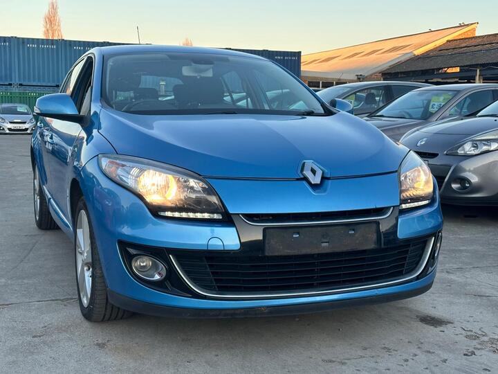 Renault Megane 1.6 16V Dynamique TomTom Euro 5 5dr