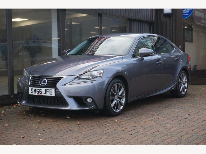 Lexus IS 2.5 300h Executive Edition E-CVT Euro 6 (s/s) 4dr