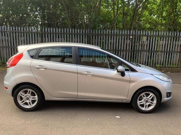 Ford Fiesta 1.25 Zetec Euro 5 5dr