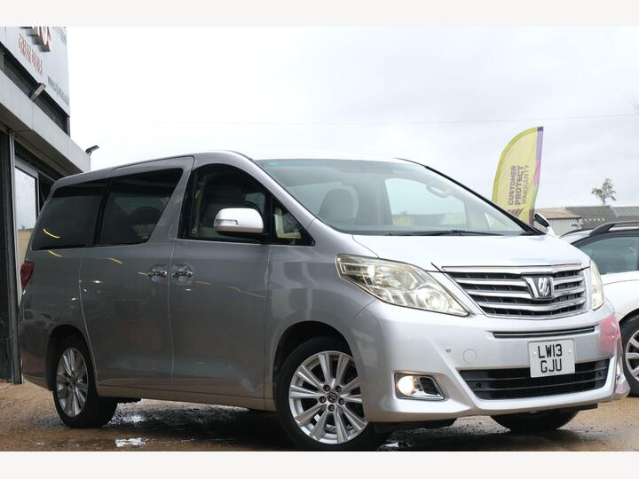 Toyota Alphard 8 SEATER EXCULUSIVE ENTERTAINMENT PACK