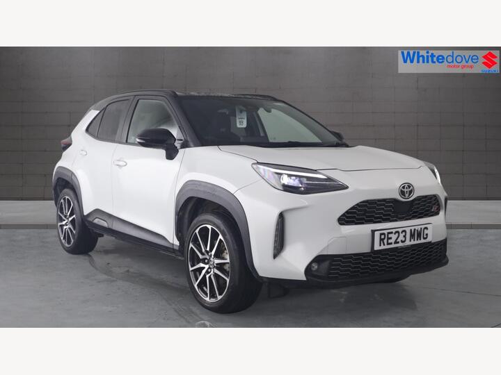Toyota Yaris Cross 1.5 VVT-h GR SPORT E-CVT Euro 6 (s/s) 5dr Toyota Yaris Cross 1.5 VVT-h GR SPORT E-CVT Euro 6 (s/s) 5dr