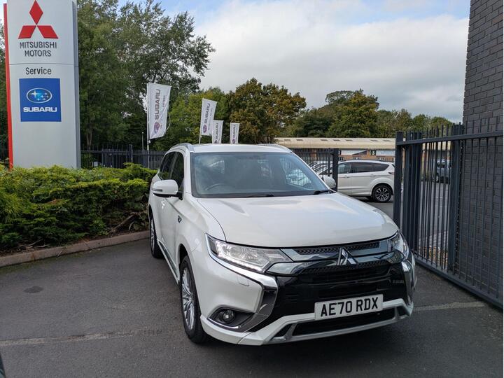 Mitsubishi Outlander 2.4h TwinMotor 13.8kWh Dynamic CVT 4WD Euro 6 (s/s) 5dr