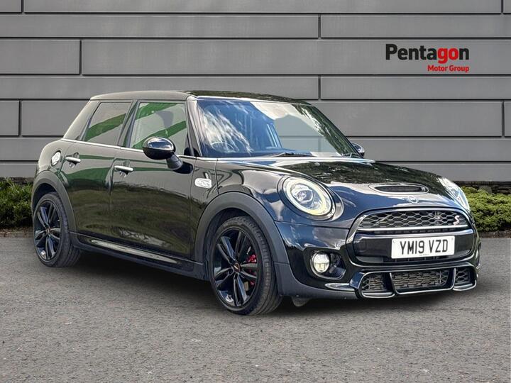 MINI 5 Door Hatch 2.0 Cooper S Sport Steptronic Euro 6 (s/s) 5dr