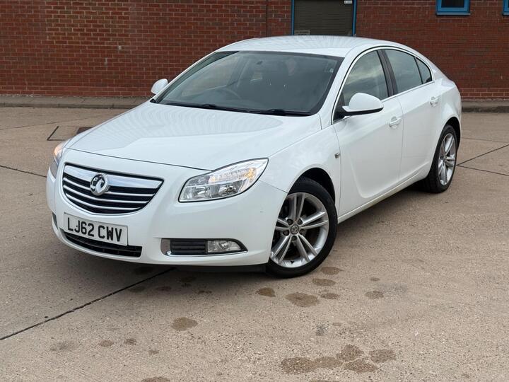 Vauxhall Insignia 2.0 CDTi EcoFLEX Exclusiv Euro 5 (s/s) 5dr