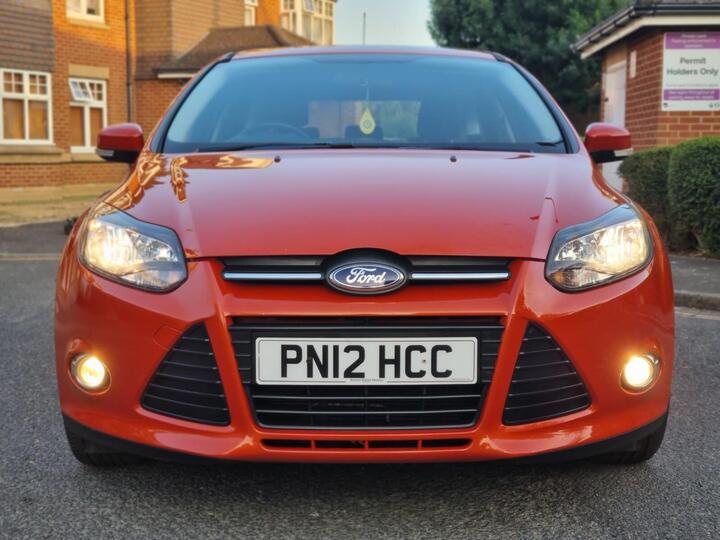 Ford Focus 1.6 Zetec Powershift Euro 5 5dr