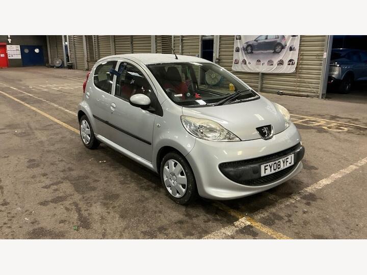 Peugeot 107 1.0 12V Urban Move Euro 4 5dr