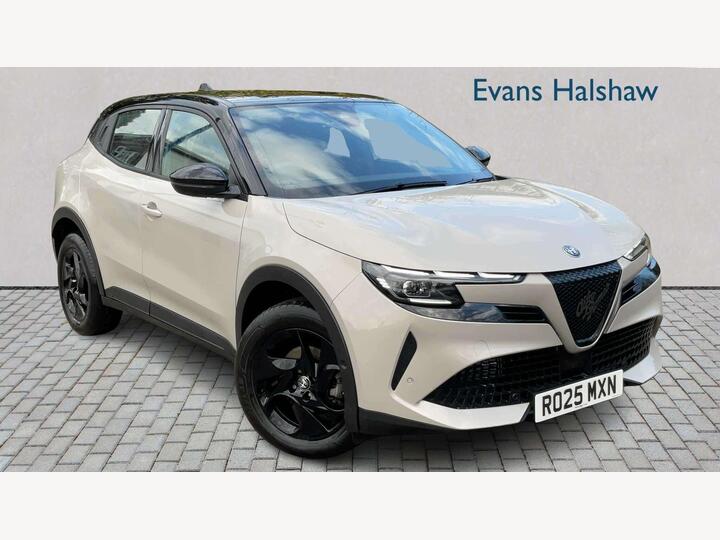 Alfa Romeo JUNIOR HATCHBACK 1.2 MHEV Ibrida E-DCT Euro 6 (s/s) 5dr