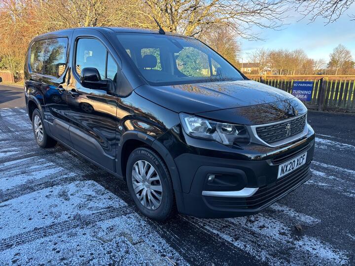 Peugeot Rifter 1.5 BlueHDi Active Long MPV Euro 6 (s/s) 5dr Peugeot Rifter 1.5 BlueHDi Active Long MPV Euro 6 (s/s) 5dr