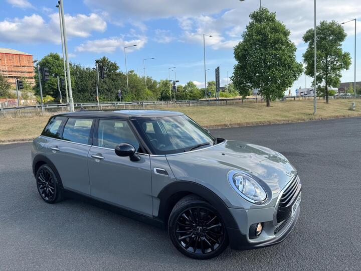MINI Clubman 1.5 Cooper (Black Pack) Euro 6 (s/s) 6dr