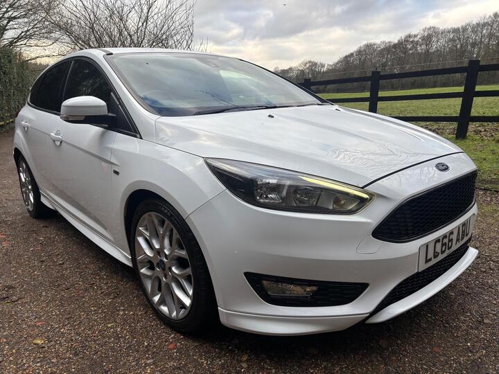 Ford Focus 1.5 TDCi ST-Line Euro 6 (s/s) 5dr