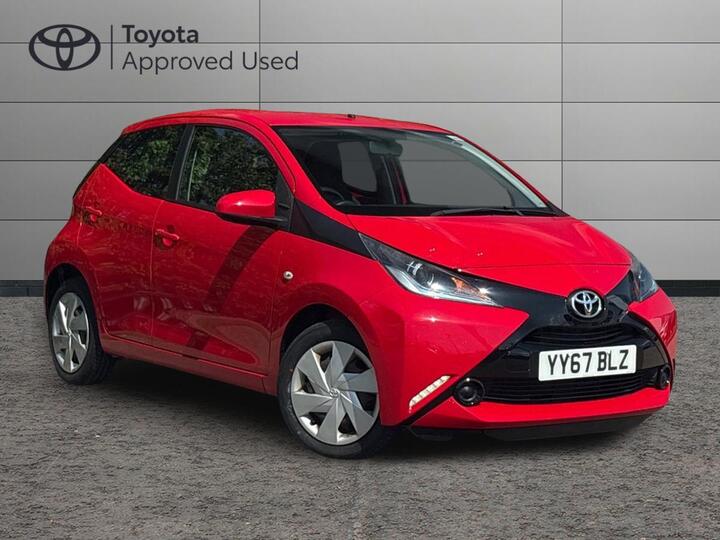Toyota AYGO 1.0 VVT-i X-play X-shift Euro 6 5dr